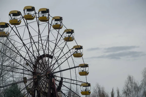 Çernobil Deki Pripyat Hayalet Kasabasında Dönme Dolap — Stok fotoğraf