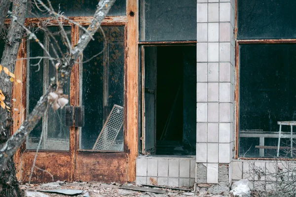 Старый Разрушенный Дом Припяти Чернобыле — стоковое фото