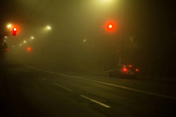 Autoroute Nuit Dans Brouillard Ville — Photo