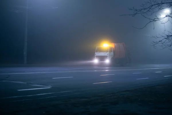 Autoroute Nuit Dans Brouillard Ville — Photo