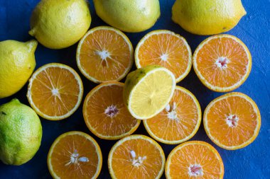 Yarısı limonlu, yarısı limonlu, yarısı limonlu