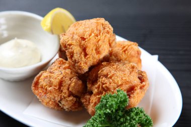 kareage Japon kızarmış tavuğu