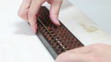 Bir abaküs güvenme çekim yakın