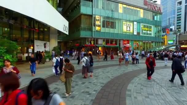 月13日 有楽町中央エントランスの駅前の2017 有楽町は東京で最も賑やかな交通の拠点の1つである — ストック動画