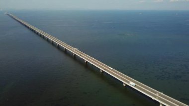 Yurtdışı karayolu havadan sabit çekim 