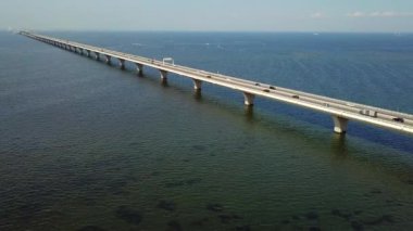 Yurtdışı karayolu havadan sabit çekim 