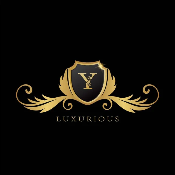 Golden Logo Luxuoso Shield Conceito Design Logotipo — Vetor de Stock