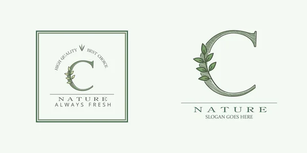 Литература Nature Leaf Initial Letter Концепция Векторного Дизайна — стоковый вектор