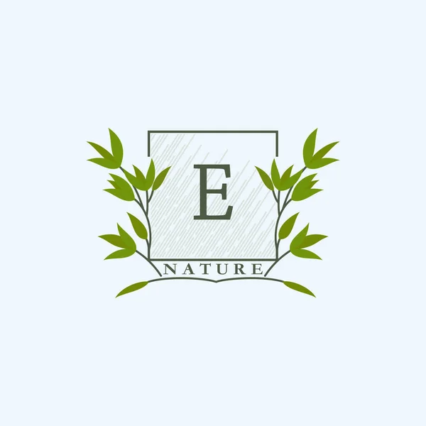 Letras Ecológicas Verdes Logotipo Com Folhas Forma Quadrada Iniciais Com — Vetor de Stock
