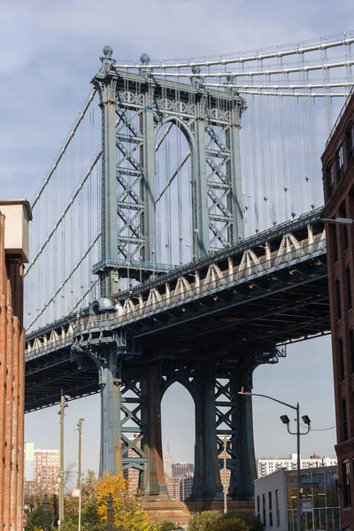 Puente Brooklyn Visto Desde Una Calle Ciudad — Foto de Stock
