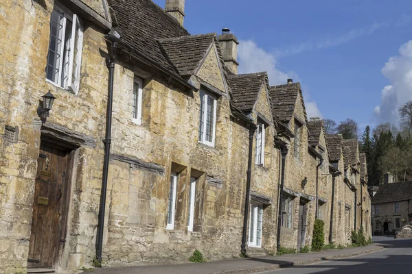 Case Pietra Con Tetti Scuri Una Piccola Città Inglese — Foto Stock