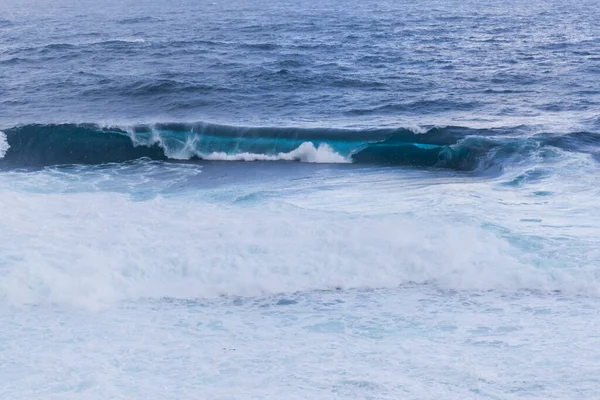 Wellen Und Meeresschaum Auf Gran Canaria — Stockfoto