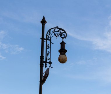 Prag 'da güzel bir lamba direği