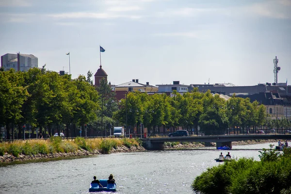 Some Kids Using Paddle Boats Canal Warm Summer Afternoon Malmo — Stock Photo, Image