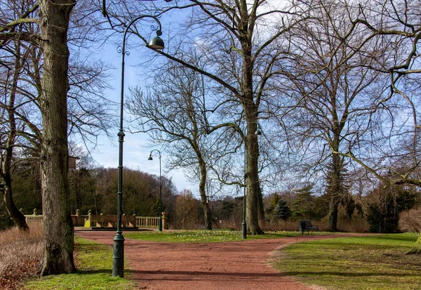Slottsparken Een Park Malmö Zweden Het Vroege Voorjaar Met Zonlicht — Stockfoto