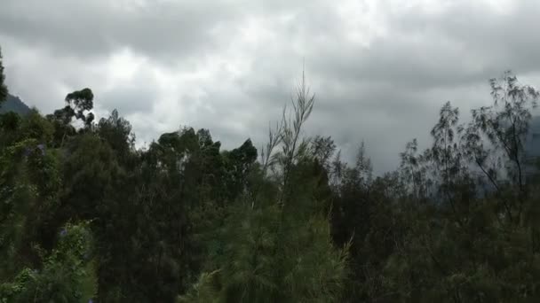 Het Uitzicht Bergen Met Sterke Zandstorm Wind Waait — Stockvideo