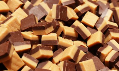 # Çikolatada çok renkli şekerler #