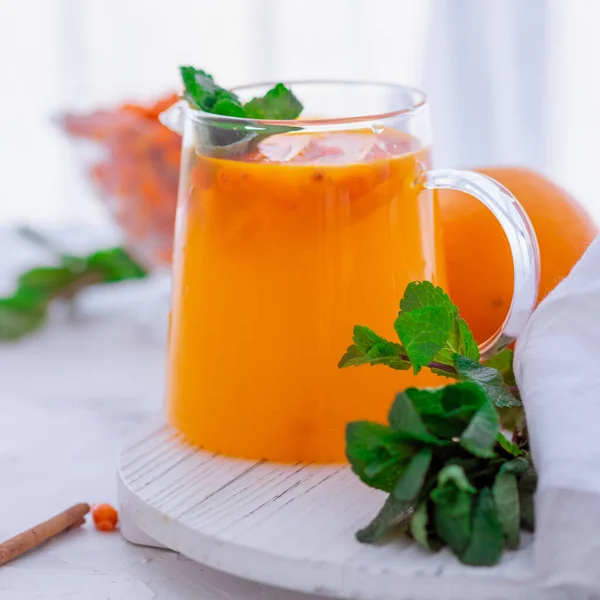 Cinamon ve portakallı deniz dikenli çay.