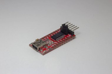 Nano ya da mini gibi arduinolara kod göndermek için kullanılan Ftdi programcısı