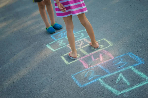 Jeux Pour Enfants Dans Les Classiques Concentration Sélective — Photo