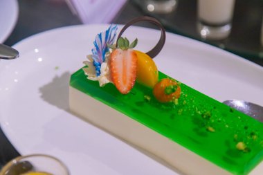 Tatlı ve meyve büfesi. seçici odak