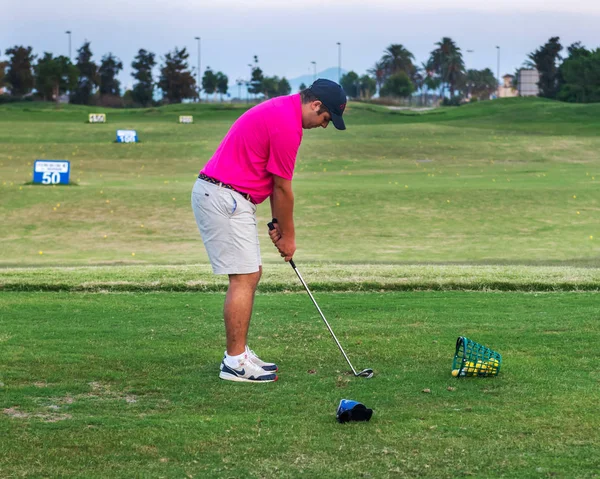 Adam Golf Oynuyor Serena Golfü Escuela Uluslararası Golf Kulübü Murcia — Stok fotoğraf