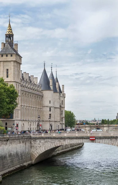 Puente Sobre Río Sena París Francia — Foto de Stock