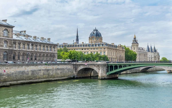 Puente Sobre Río Sena París Francia — Foto de Stock