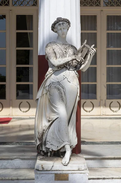Statua Marmo Terpsichore Dea Della Danza Del Coro Nel Cortile — Foto Stock