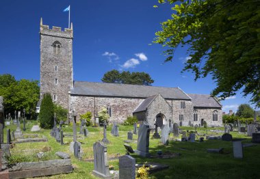 Rumney, Cardiff, Galler 'deki 12. yüzyıl St. Augustine Kilisesi. 14 Mayıs 2020