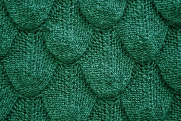 Realistic knitted texture closeup in green. Модная концепция . — стоковое фото