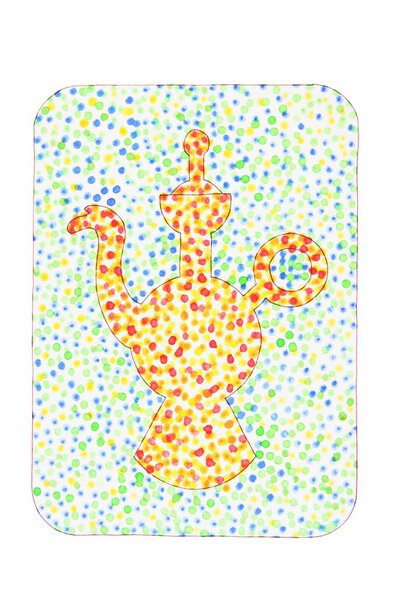 Желтый чайник с расписанной вручную акварельной декоративной композицией в стиле пуантилизма.