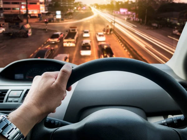 Geceleri, bokeh renk araba