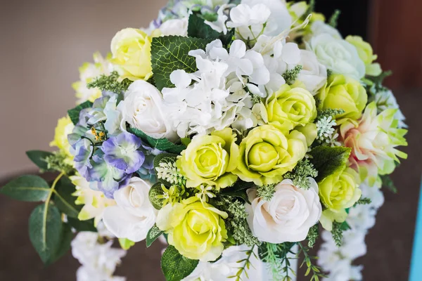 Flores brancas casamento — Fotografia de Stock