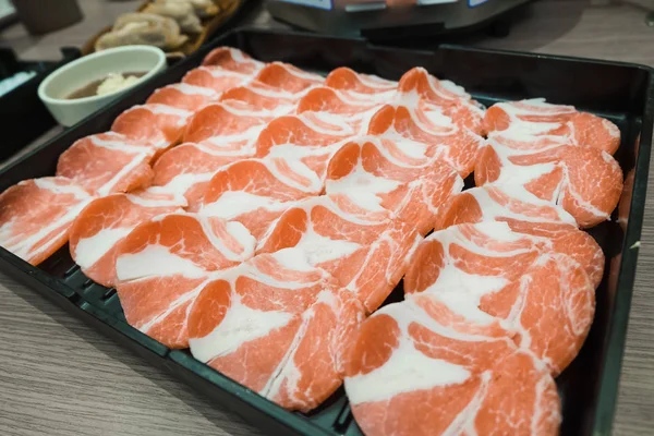 Rauw rundvlees segment voor barbecue of Japanse stijl yakiniku — Stockfoto