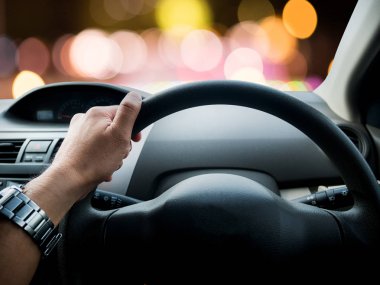 Geceleri, bokeh renk araba