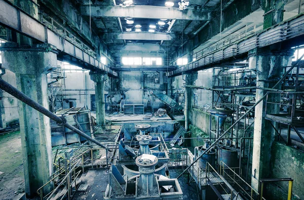 Oude Verlaten Fabriek Voormalige Ijzerertsmijnen Zaalinterieur Met Inrichting — Stockfoto