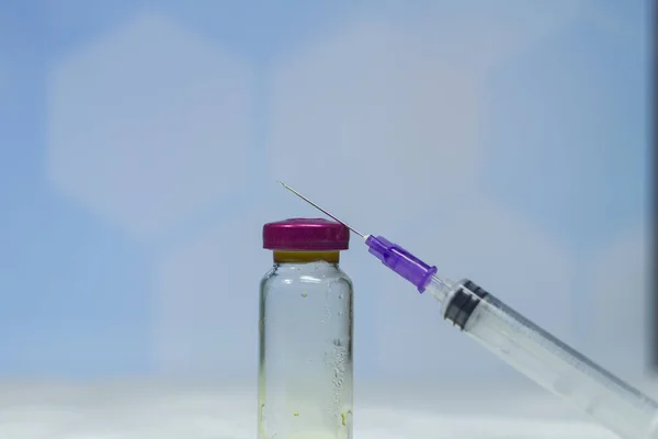 Närbild Vaccin Injektionsflaska Nål Dos Influensa Vaccin Spruta Medicinskt Koncept — Stockfoto