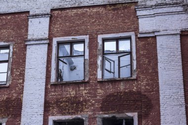 Ev harabeleri, yıkılan binalar, savaş