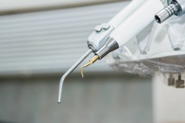 Diş tedavisi için elektronik boron makinesi. Diş araçları kapatın.