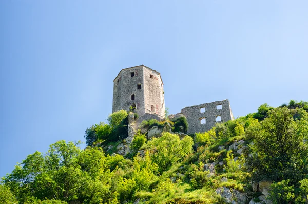 Ruïne van de oude kasteel in Pocitelj, Bosnië en Herzegovina — Stockfoto