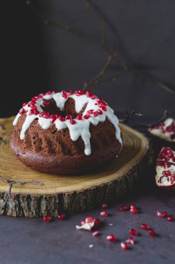 Beyaz sır ile çikolatalı kek