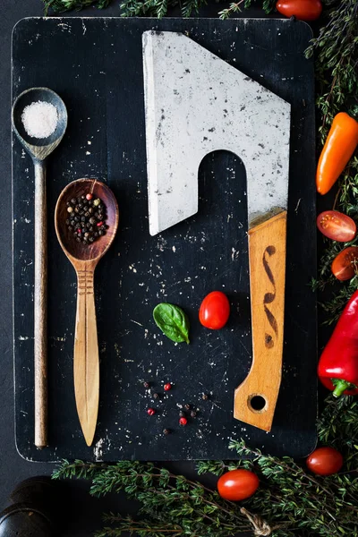 新鮮な食材、料理の食材、スパイスと野菜料理の背景 — ストック写真