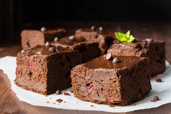 Dark chocolate brownie squares close seup view — стоковое фото