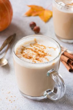 Kabak Spice Latte sonbahar sıcak kahve içecek