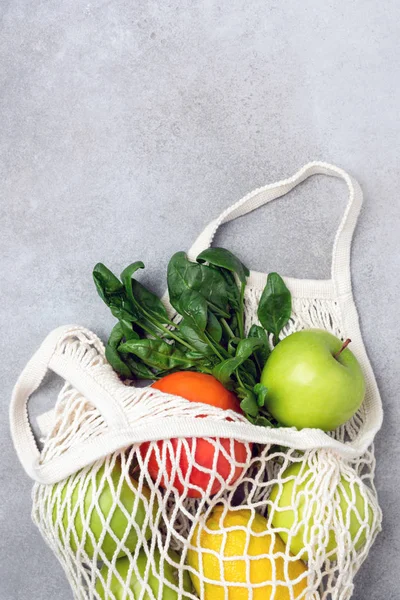 Zero Waste Shopping Bag with Fruits Стоковое Фото