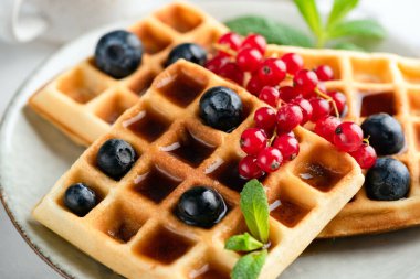 Meyveli Belçika Waffle 'ı