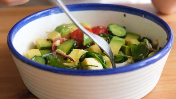 Салат Авокадо Здоровый Вегетарианский Салат — стоковое видео