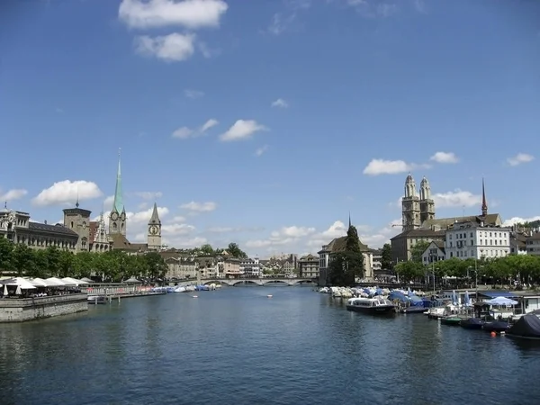 Beautiful City View Zurich Limmat River Sunny Day — Stock Photo, Image