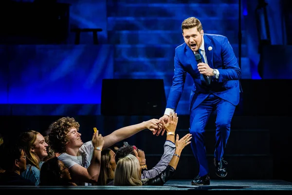 Amsterdam Netherlands November 2019 Michael Buble Interacting Fans Concert Show — Stock Photo, Image
